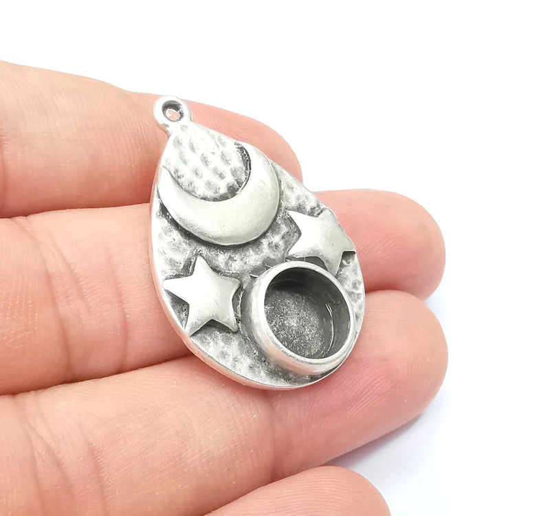 Moon and Star Pendant Bezel, Resin Blank, inlay Mounting, Mosaic Frame Cabochon Base Dry Flower Setting, Antique Silver Plated (10mm) G28566
