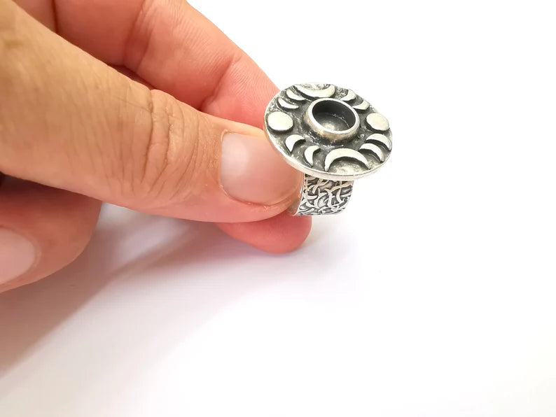 Crescent Moon Ring, The Phases of The Moon Ring Blank Setting, Cabochon Mounting, Adjustable Resin Base Bezels, Antique Silver (8mm) G28590