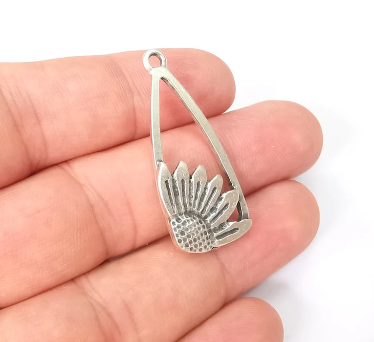 Flowers Charms, Sun flower Charms, Daisy Charms, Antique Silver Plated Plants Charms (38x16mm) G28594