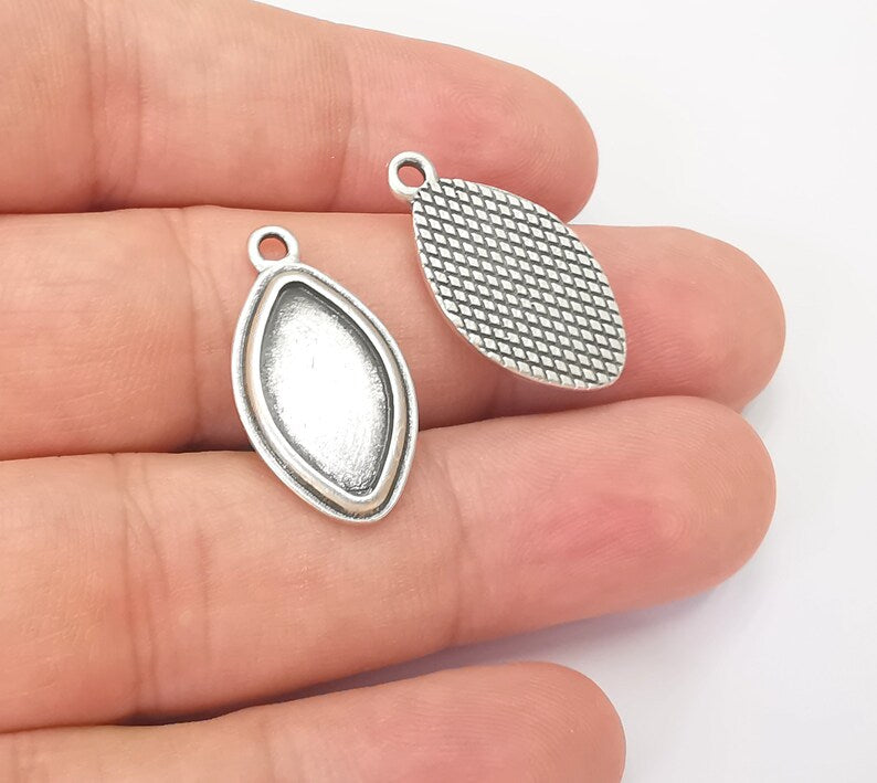 Marquise Charm Bezel, Resin Blank, inlay Mounting, Mosaic Pendant Frame, Cabochon Base,Dry Flower Setting, Antique Silver (18x10mm) G28601