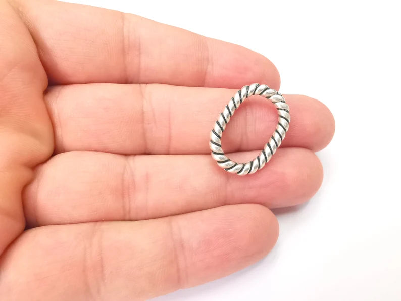 Oval Twisted Circle Antique Silver Plated Circle Findings (25x17mm) G28605
