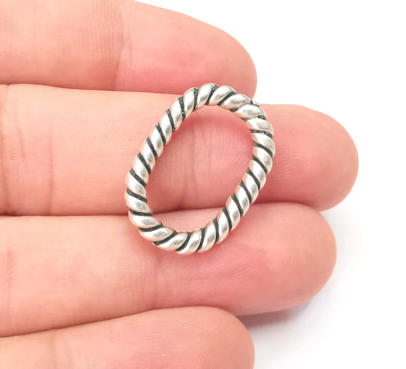 Oval Twisted Circle Antique Silver Plated Circle Findings (25x17mm) G28605