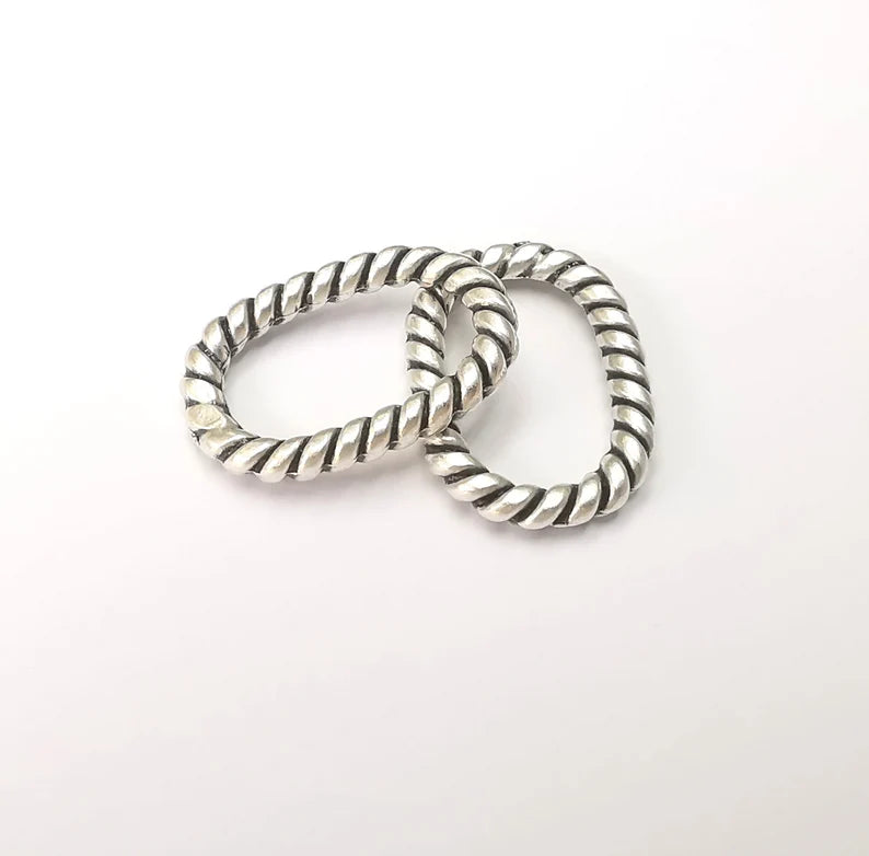 Oval Twisted Circle Antique Silver Plated Circle Findings (25x17mm) G28605