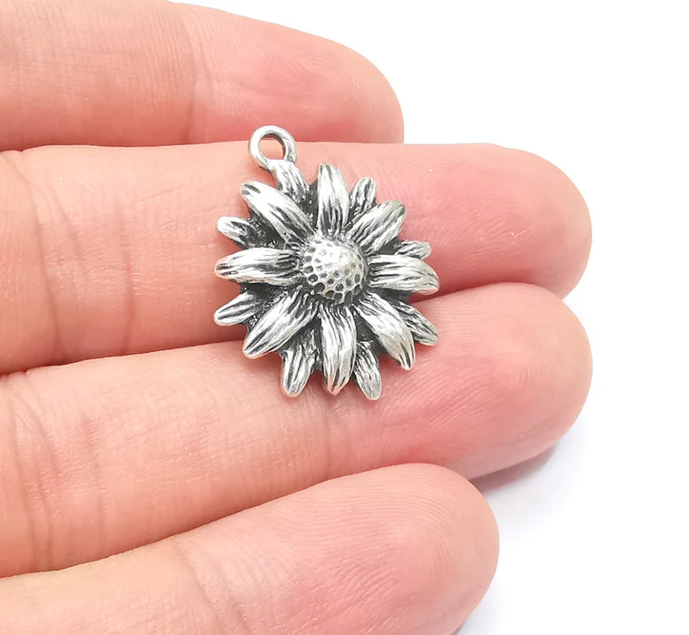 Flowers Charms, Sun flower Charms, Daisy Charms, Antique Silver Plated Plants Charms (25x21mm) G28614