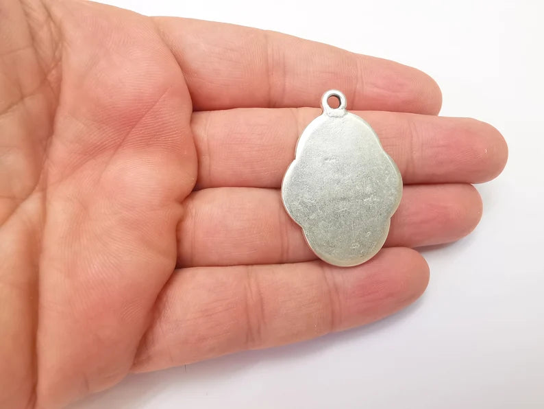 Oval Charm Bezel, Resin Blank, inlay Mounting, Mosaic Pendant Frame, Cabochon Base,Dry Flower Setting,Antique Silver Plated (25x18mm) G28622