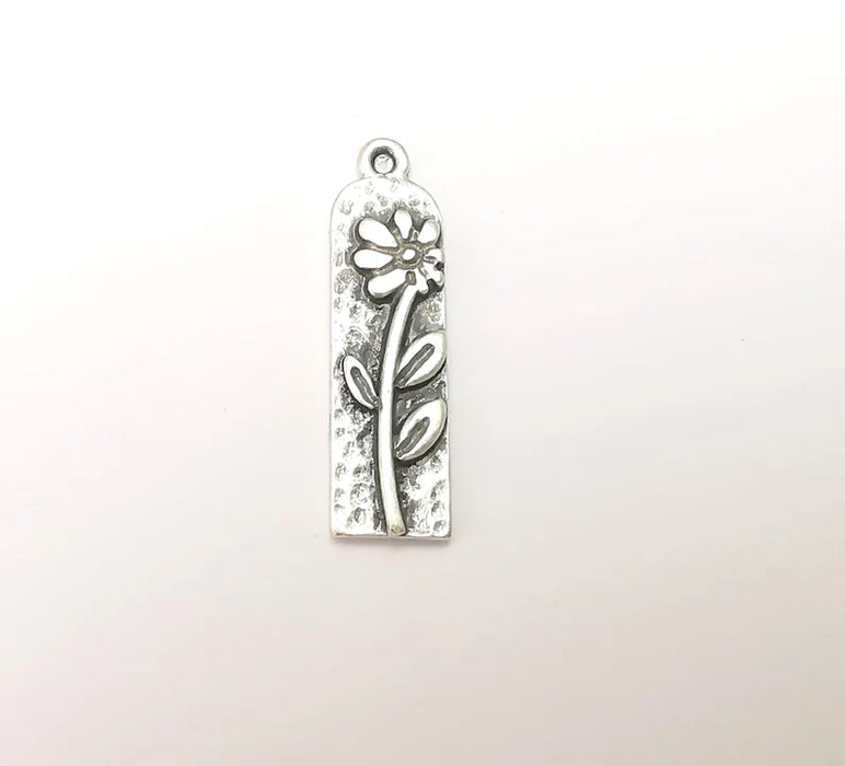 Flower Charms, Daisy Charms, Antique Silver Plated (32x8mm) G28627