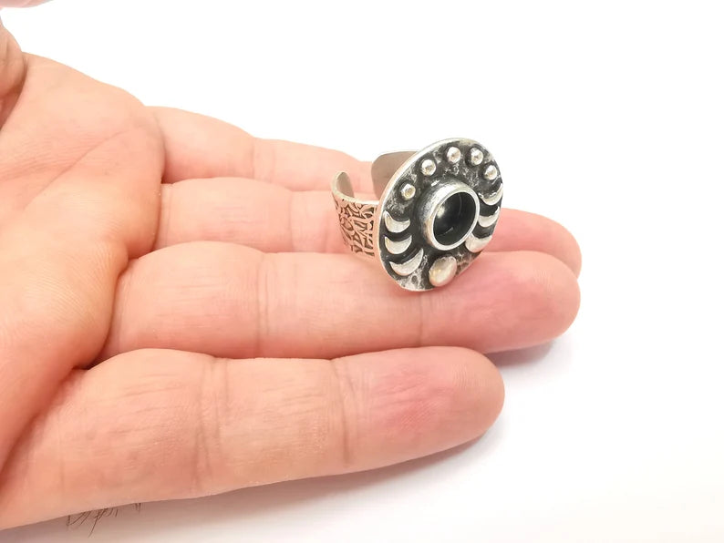 Crescent Moon Ring, The Phases of The Moon Ring Blank Setting, Cabochon Mounting, Adjustable Resin Base Bezels, Antique Silver (8mm) G28626
