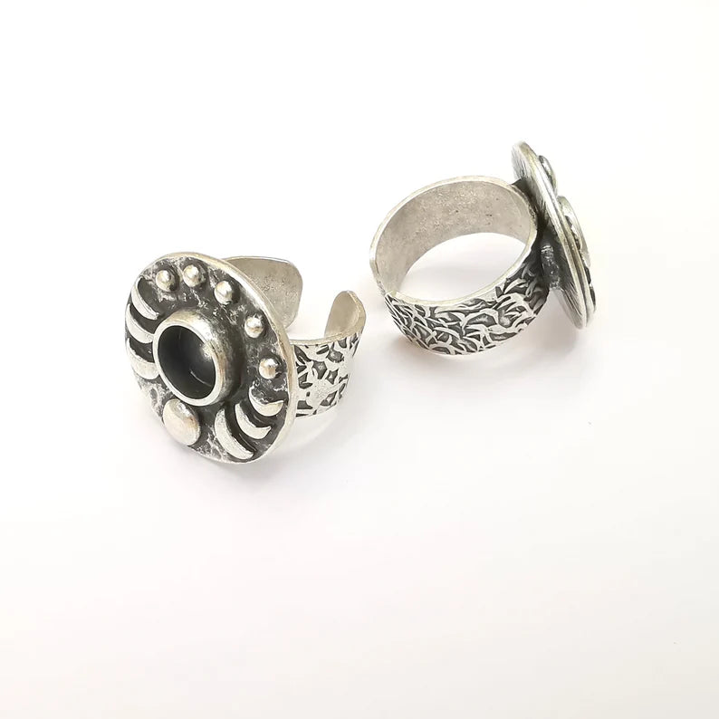 Crescent Moon Ring, The Phases of The Moon Ring Blank Setting, Cabochon Mounting, Adjustable Resin Base Bezels, Antique Silver (8mm) G28626