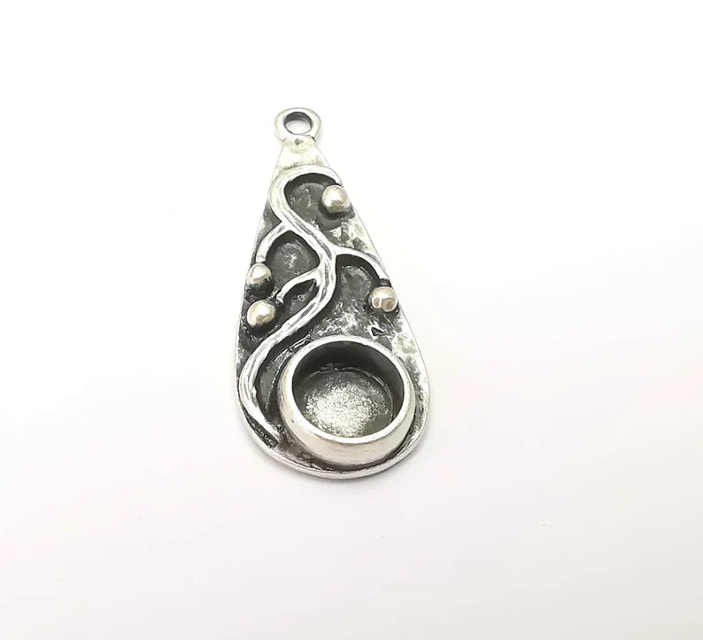Drop with Buds Pendant Bezel, Resin Blank, inlay Mounting, Mosaic Frame Cabochon Base Dry Flower Setting, Antique Silver Plated (8mm) G28630