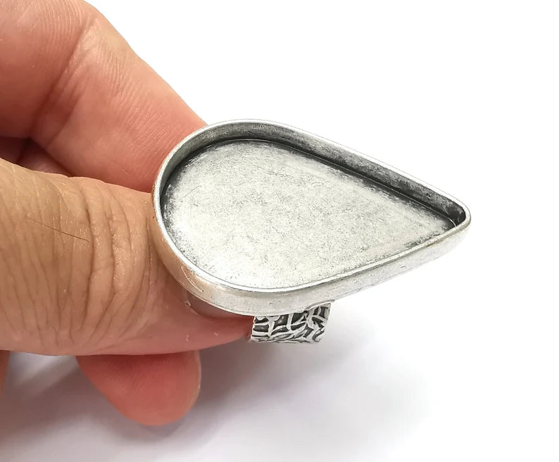 Drop Ring, Ring Blank Setting, Cabochon Mounting, Adjustable Resin Base Bezels, Antique Silver Plated (40x30mm) G28636