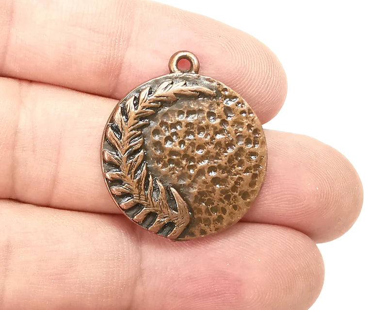 Fern Leaf Charms Hammered Disc Pendant Antique Copper Plated (27x24mm) G28519