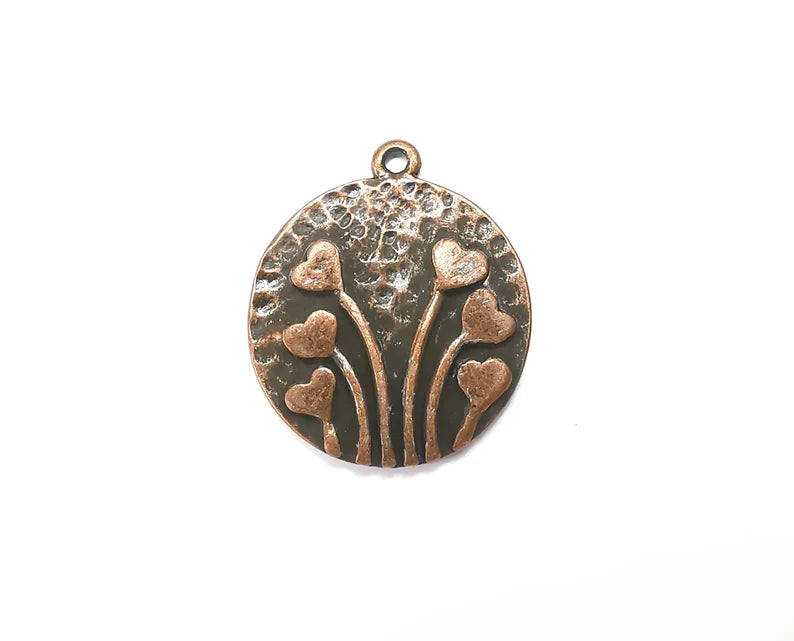 Hearts Charms Hammered Round Pendant Antique Copper Plated (28x24mm) G28520