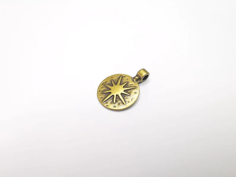 Star Charm, Sun Charms Antique Bronze Plated (32x22mm) G28645