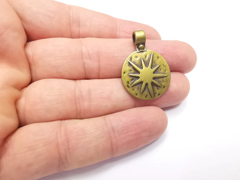 Star Charm, Sun Charms Antique Bronze Plated (32x22mm) G28645