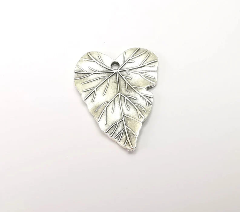 Leaf Charms, Ivy Leaf Charms Antique Silver Plated Natural Charms (32x24mm) G28653