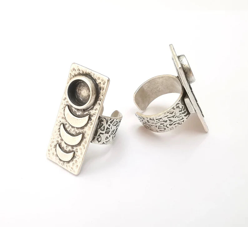 Crescent Moon Ring, The Phases of The Moon Ring Blank Setting, Cabochon Mounting, Adjustable Resin Base Bezels, Antique Silver (8mm) G28554