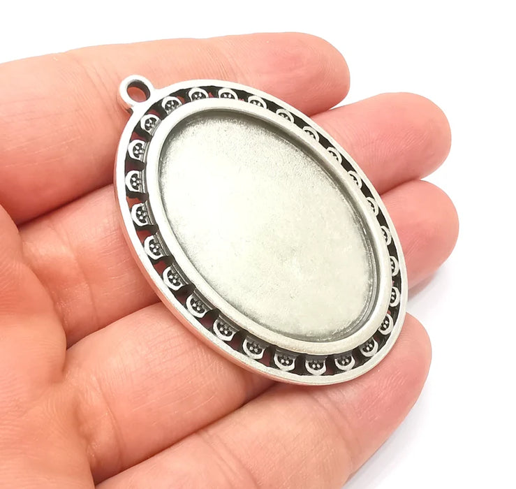 Oval Pendant Bezels, Resin Blank, inlay Mountings, Mosaic Frame, Cabochon Bases, Dry Flower Setting, Antique Silver Plated (40x30mm) G28560