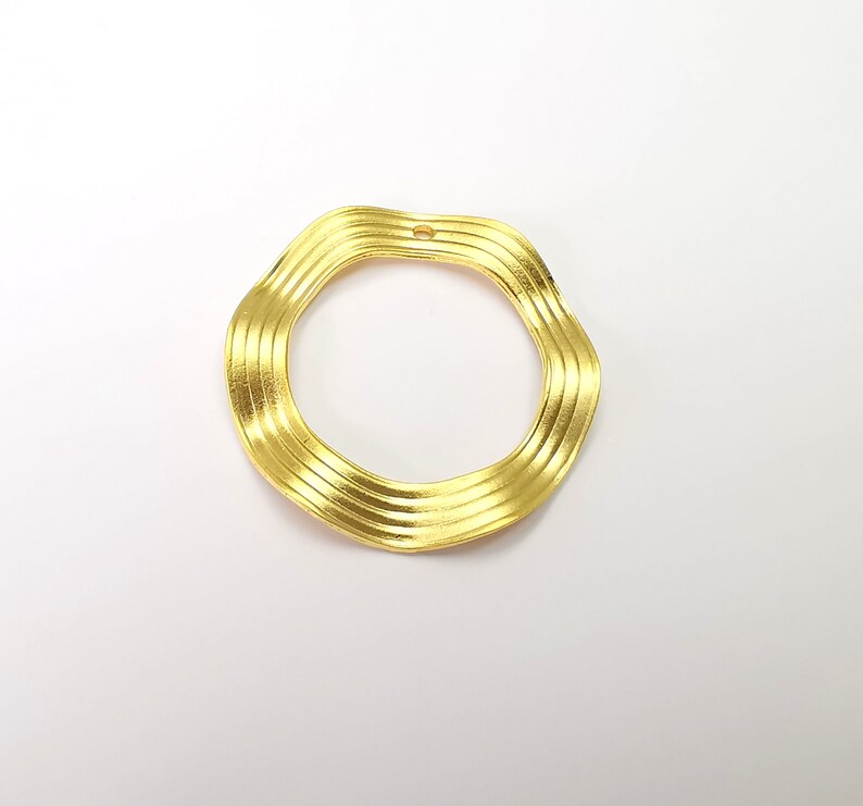 Striped Wavy Gold Circle Gold Plated Findings (35mm) G28577