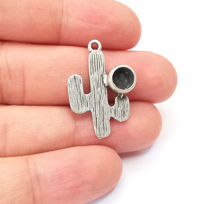 Cactus Charms Pendant Bezel, Resin Blank, inlay Mounting, Mosaic Frame Cabochon Base Dry Flower Setting, Antique Silver Plated (6mm) G28588