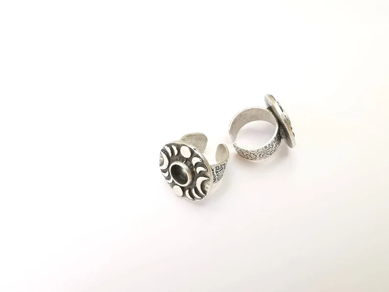 Crescent Moon Ring, The Phases of The Moon Ring Blank Setting, Cabochon Mounting, Adjustable Resin Base Bezels, Antique Silver (8mm) G28590