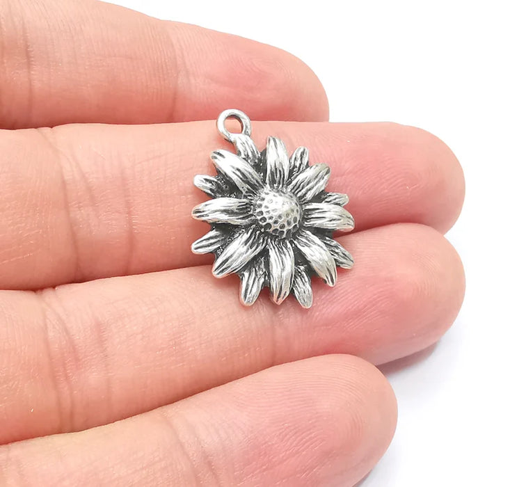 Flowers Charms, Sun flower Charms, Daisy Charms, Antique Silver Plated Plants Charms (25x21mm) G28614