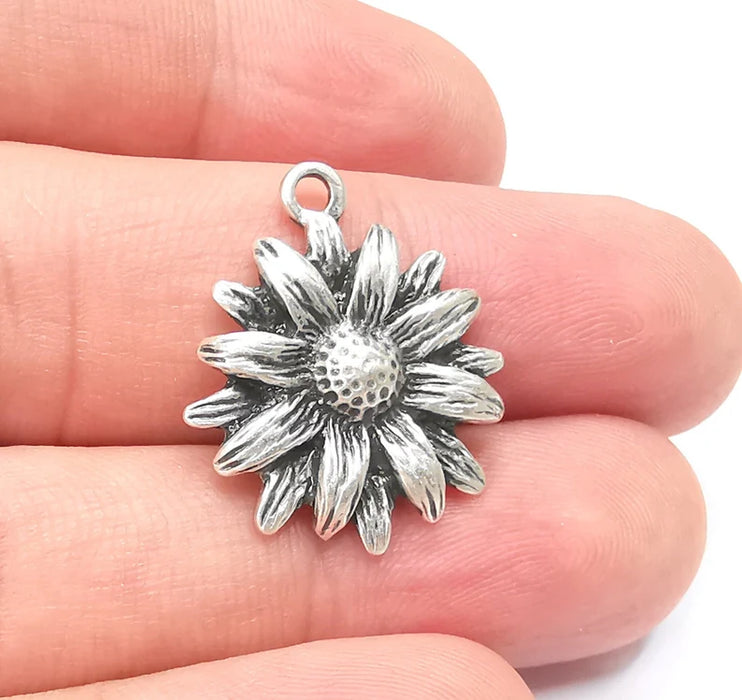 Flowers Charms, Sun flower Charms, Daisy Charms, Antique Silver Plated Plants Charms (25x21mm) G28614