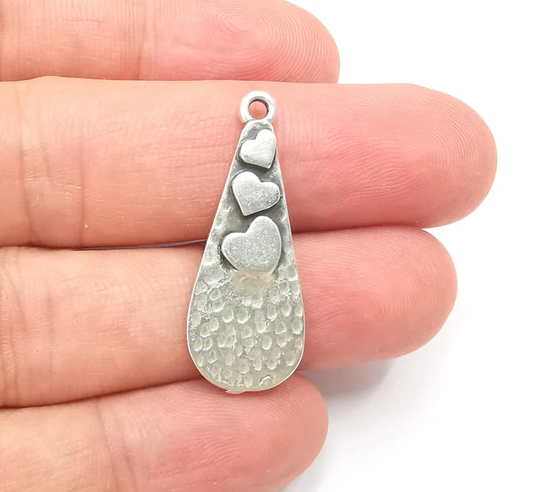 Hearts Charm Teardrop Heart Charms Antique Silver Plated Hammered Charms (34x13mm) G28619