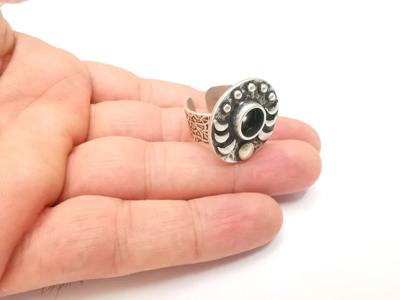 Crescent Moon Ring, The Phases of The Moon Ring Blank Setting, Cabochon Mounting, Adjustable Resin Base Bezels, Antique Silver (8mm) G28626