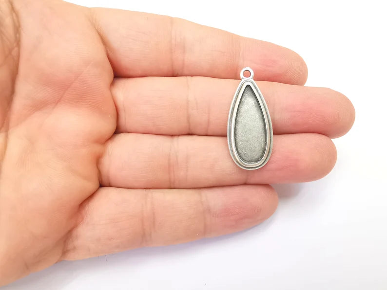 Teardrop Charm Bezel, Resin Blank, Mosaic Pendant Frame, Cabochon Base,Dry Flower Setting,Antique Silver Plated (25x10mm) G28654