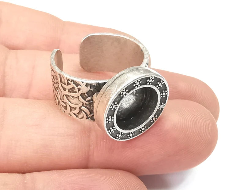 Flower Ring, Round Ring Blank Setting, Cabochon Mounting, Adjustable Resin Base Bezels, Antique Silver Plated (10mm) G28696