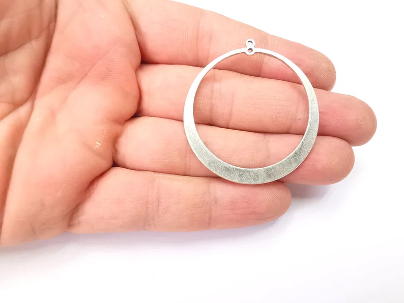 Brushed Circle Charms, Antique Silver Plated Round Charms (43mm) G28831
