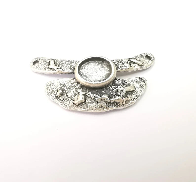 Unique Pendant Bezel, Resin Blank, inlay Mounting, Mosaic Frame Cabochon Base Dry Flower Setting, Antique Silver Plated 12x10mm bezel G28838