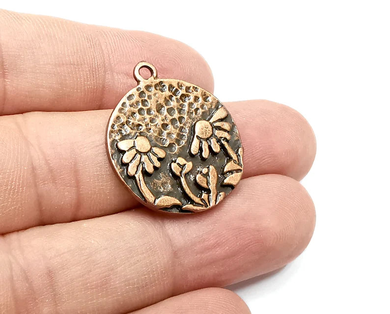 Daisy Flower Leaf Charms, Hammered Disc Pendant Antique Copper Plated (28x25mm) G28847