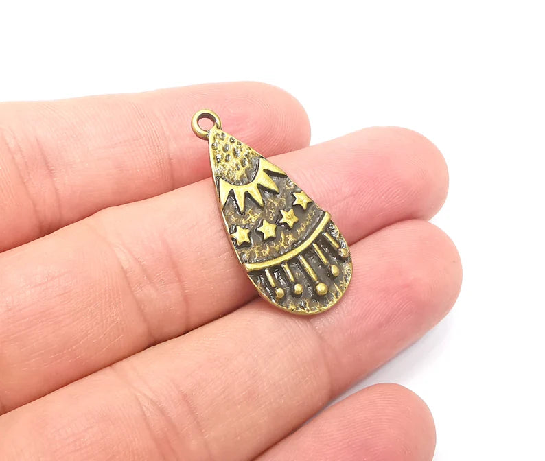 Drop Stars Charms, Sun Charm, Antique Bronze Plated Falling Star Charms (33x16mm) G28874