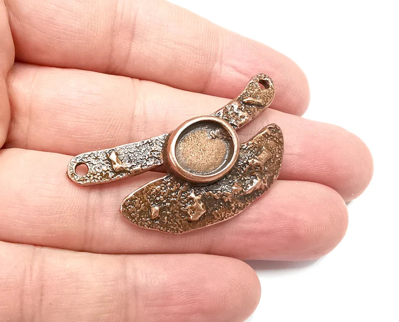 Unique Pendant Bezel, Resin Blank, inlay Mounting, Mosaic Frame Cabochon Base Dry Flower Setting, Antique Copper Plated 12x10mm bezel G28894