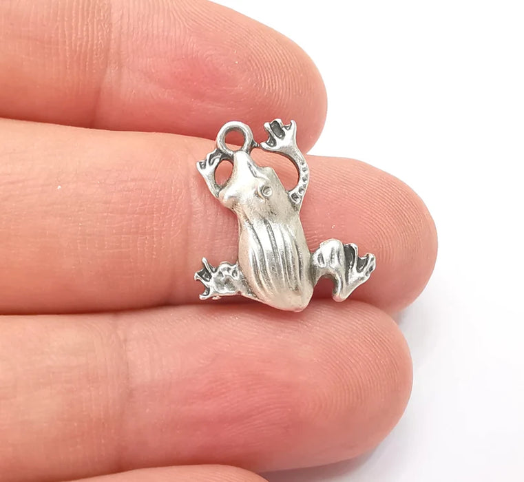 Frog Charms, Dangle Earring, DIY Charms, Antique Silver Plated Pendant (20x17mm) G28824