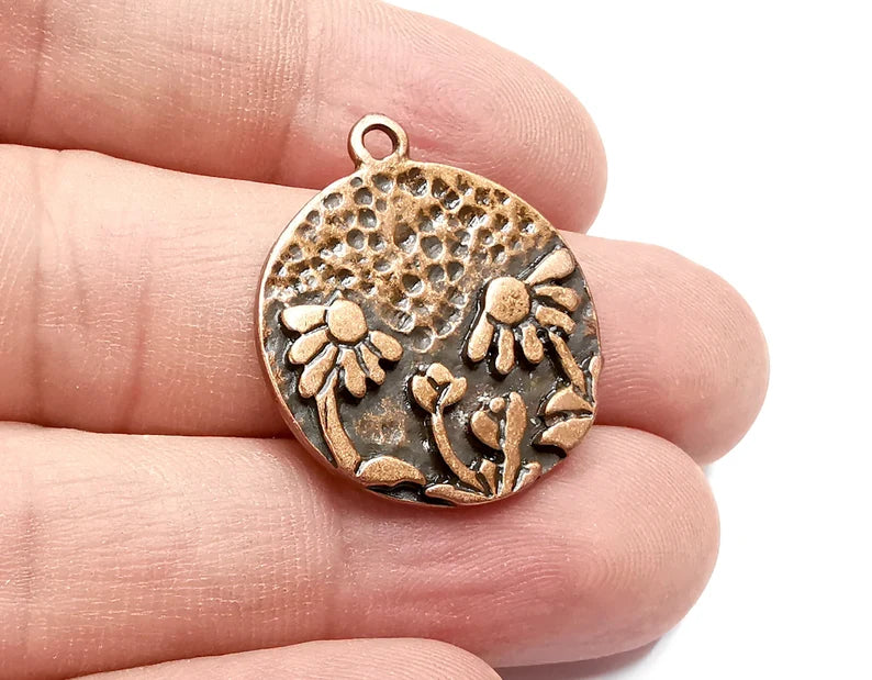 Daisy Flower Leaf Charms, Hammered Disc Pendant Antique Copper Plated (28x25mm) G28847