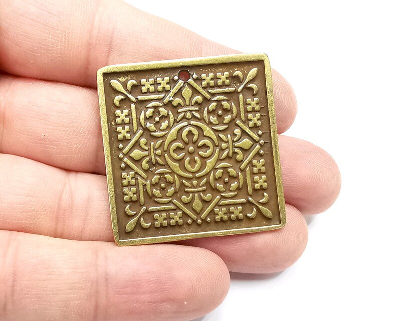 Motif Charms, Pendant Antique Bronze Plated Square Charms (38mm) G28860