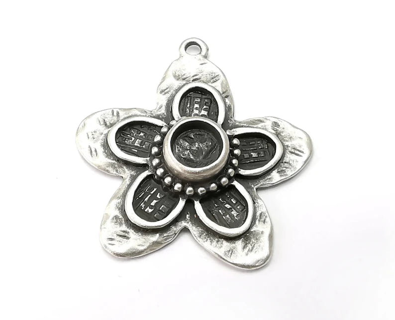 Flower Pendant Bezel, Resin Blank, inlay Mountings, Mosaic Frame, Cabochon Bases, Dry Flower Settings, Antique Silver Plated (6mm) G28882