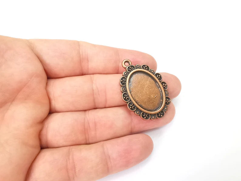 Oval Charm Bezel, Resin Blank, inlay Mounting, Mosaic Pendant Frame, Cabochon Base,Dry Flower Setting,Antique Copper Plated (25x18mm) G29005