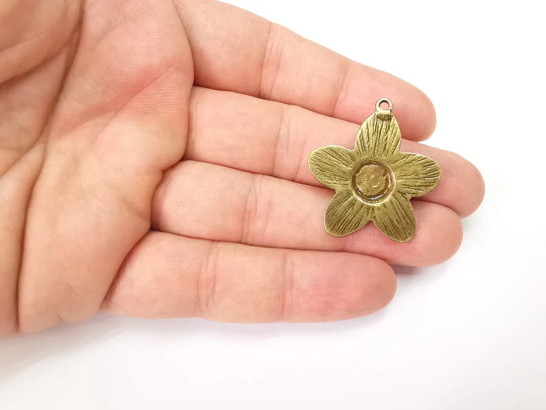 Flower Pendant Bezel, Resin Blank, inlay Mountings, Mosaic Frame, Cabochon Bases, Dry Flower Settings, Antique Bronze Plated (6mm) G29006