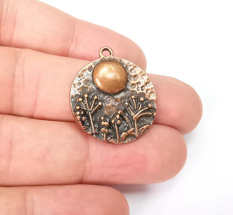 Garden Flowers Charms Hammered Disc Pendant Antique Copper Plated (28x25mm) G29018