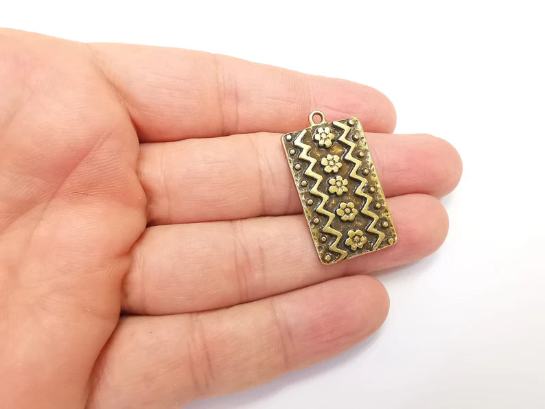 Flower Motif Charms, Zigzag Charms, Antique Bronze Plated (35x20mm) G29032
