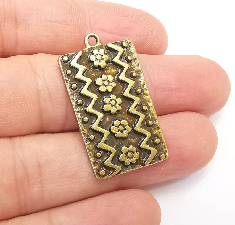 Flower Motif Charms, Zigzag Charms, Antique Bronze Plated (35x20mm) G29032