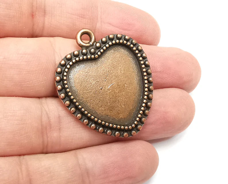 Heart Charm Bezel, Resin Blank, inlay Mounting, Mosaic Pendant Frame, Cabochon Base,Dry Flower Setting,Antique Copper Plated 25x25mm G29058