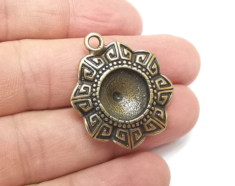 Ethnic Charms Pendant Bezels, Resin Blank, inlay Mountings, Mosaic Frame, Cabochon Bases Flower Settings Antique Bronze (14mm) G29064