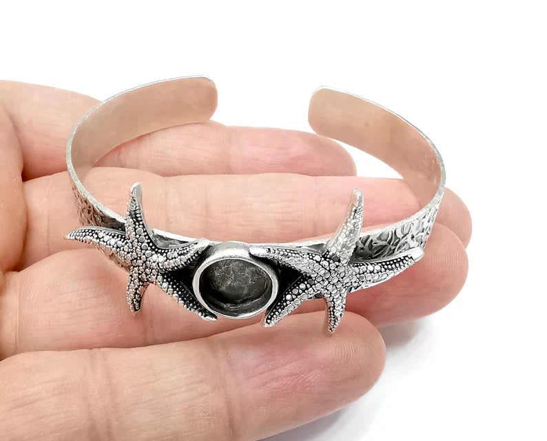 Starfish Bracelet Blanks, Cuff Bezels Cabochon Bases Resin Mountings, Cuff Frame, Antique Silver Plated Brass (10mm bezel) G29065