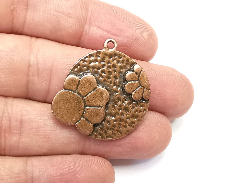 Flower Hammered Disc Dangle Charms, Antique Copper Plated Charms (32x32mm) G29086