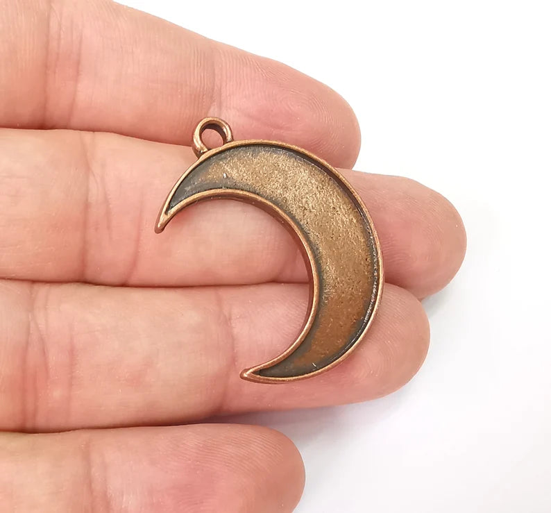 Moon Charms Antique Copper Plated Crescent Charms (35x26mm) G29004