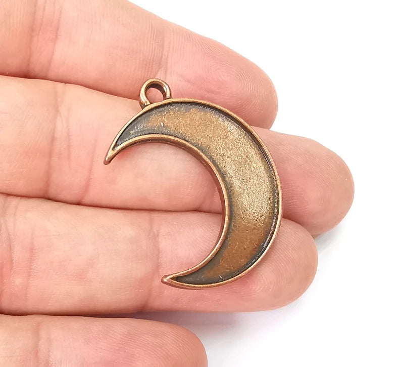 Moon Charms Antique Copper Plated Crescent Charms (35x26mm) G29004
